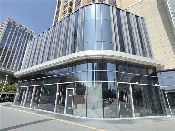 商場(chǎng)改造玻璃幕墻