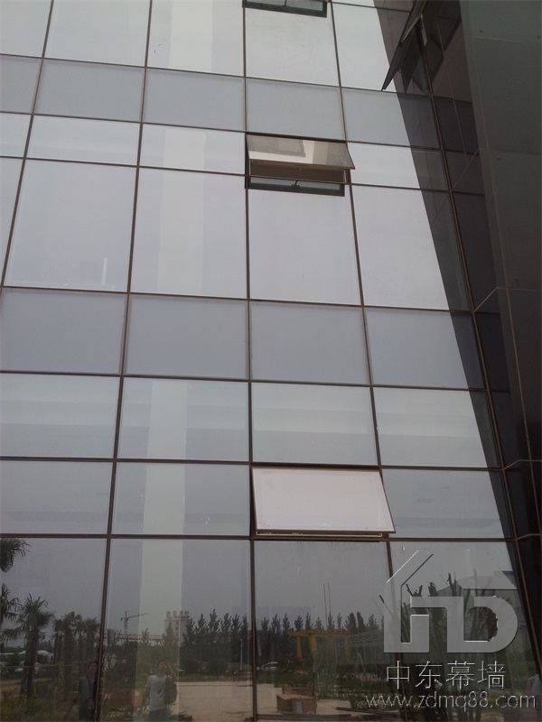 鋁板幕墻膠縫寬度通常為多少？