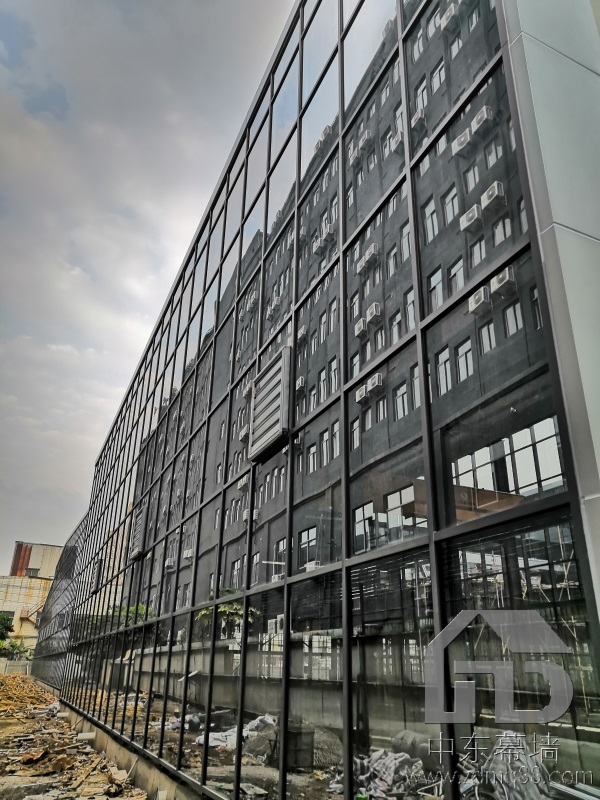 明框玻璃幕墻|高端品質(zhì)玻璃幕墻-優(yōu)選中東幕墻 明框玻璃幕墻|高端品質(zhì)玻璃幕墻-優(yōu)選中東幕墻