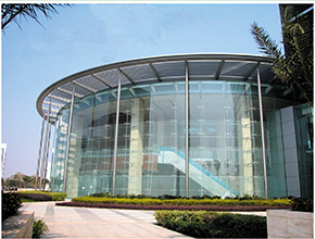 深圳華為會(huì)客廳點(diǎn)式玻璃幕墻 深圳華為會(huì)客廳點(diǎn)式玻璃幕墻